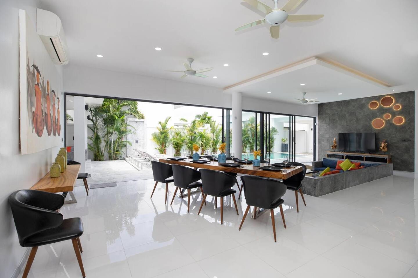 Brianna Luxuria 2 - Rawai Phuket